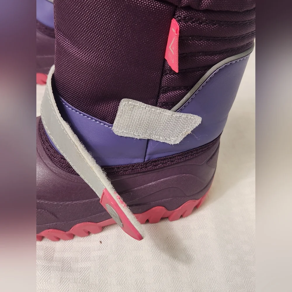 Zella Purple and Pink Toddler Rain & Snow Boots Size 8M.  #X11